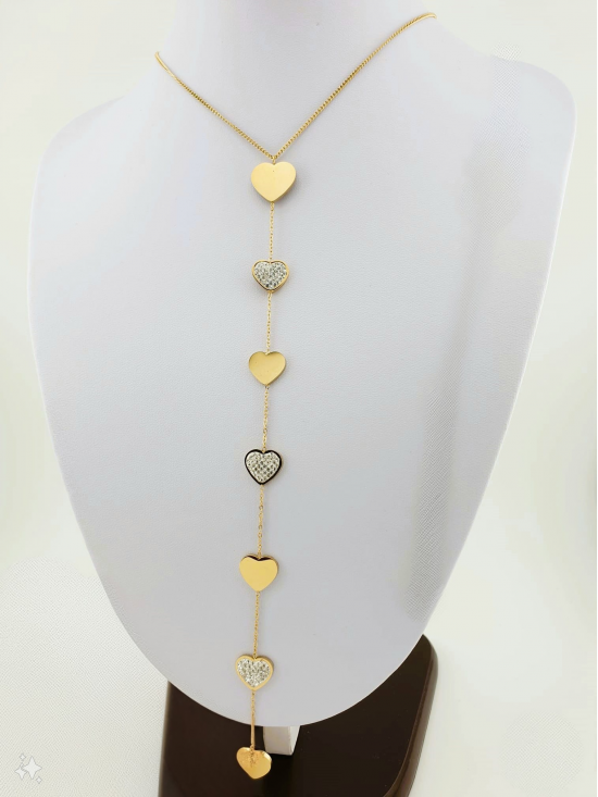 Elegantný dámsky náhrdelník z chirurgickej ocele s krásnymi srdiečkami, zlatý